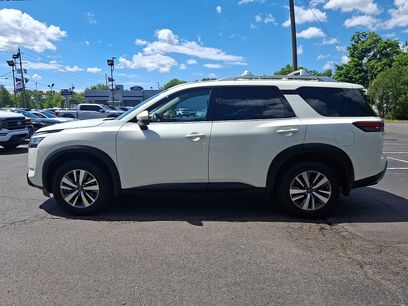 Used 2023 Nissan Pathfinder SL