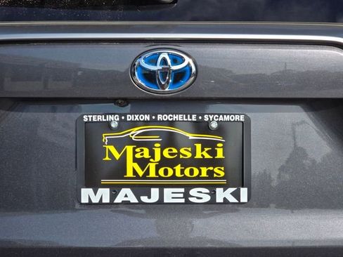 Used 2023 Toyota RAV4 XSE w/ Weather Package image 13