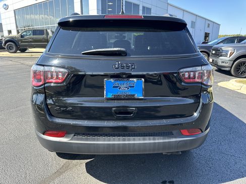 Used 2019 Jeep Compass Altitude image 4