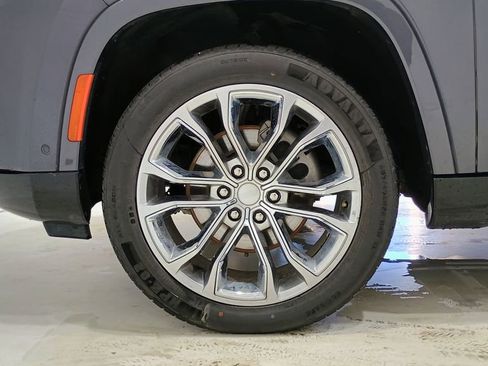Used 2023 Jeep Grand Wagoneer Series II AWD/4WD image 8