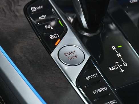 Used 2023 BMW X5 xDrive45e w/ M Sport Package image 38