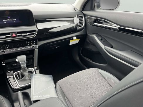 New 2026 Kia Seltos S image 13