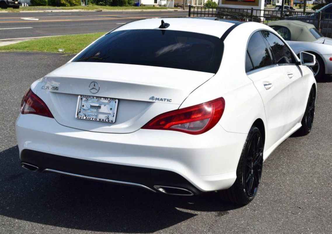 Used 2019 Mercedes-Benz CLA 250 4MATIC w/ Premium Package image 12
