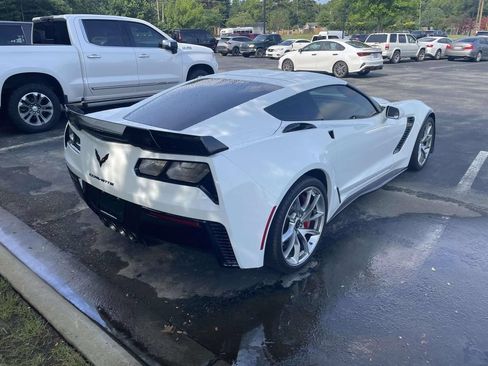 Used 2015 Chevrolet Corvette Z06 w/ 3LZ Preferred Equipment Group RWD image 6