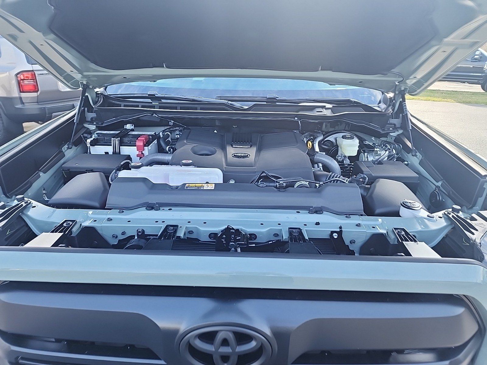 New 2025 Toyota Tundra SR5 w/ SR5 Premium Package AWD/4WD image 36