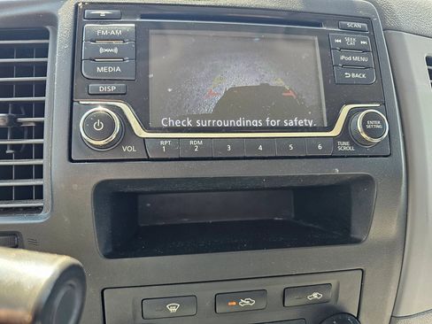 Used 2018 Nissan NV 2500 SV RWD image 12