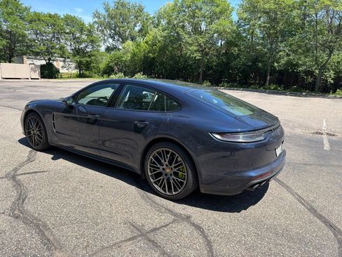 Used 2022 Porsche Panamera 4 E-Hybrid AWD/4WD image 25