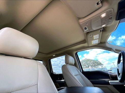 Used 2019 Ford F150 Lariat w/ Equipment Group 502A Luxury image 28