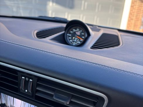 Used 2018 Porsche 911 GT3 image 13