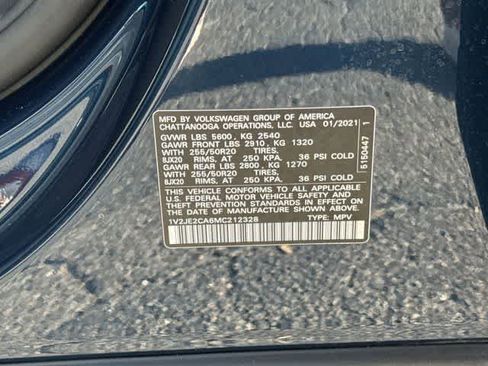 Used 2021 Volkswagen Atlas Cross Sport SE FWD image 33