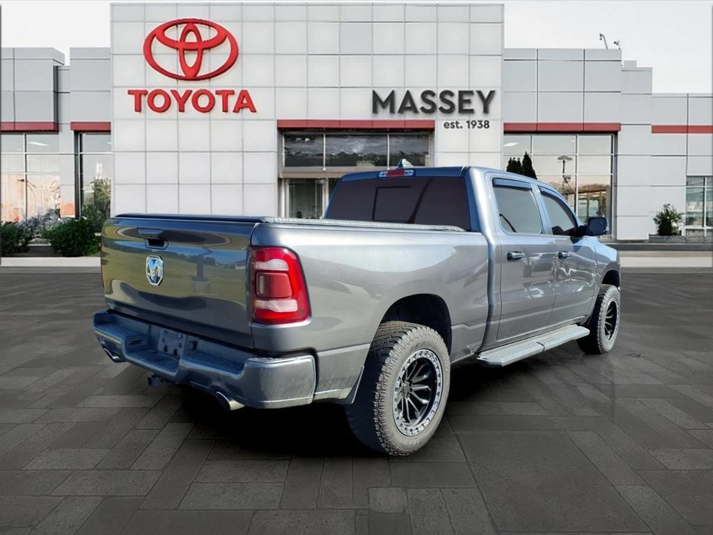 Used 2023 RAM 1500 Laramie AWD/4WD image 3