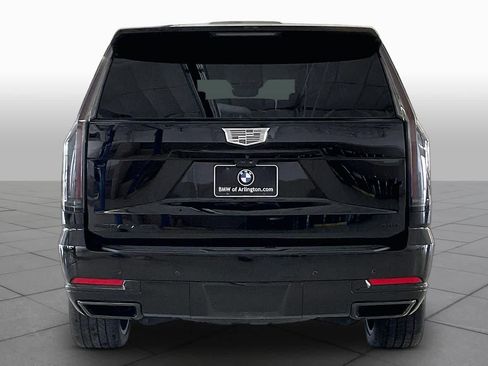 Used 2025 Cadillac Escalade Sport Platinum w/ LPO, ONYX Package AWD/4WD image 4