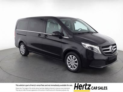 Used 2024 Chrysler Pacifica Touring-L