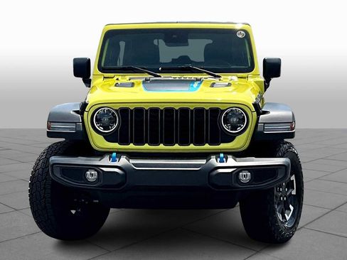 Used 2024 Jeep Wrangler Unlimited Rubicon 4xe image 3