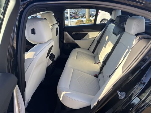 New 2026 BMW 530i xDrive AWD/4WD image 11