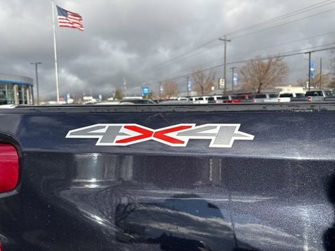 Used 2022 Chevrolet Silverado 1500 Custom image 10