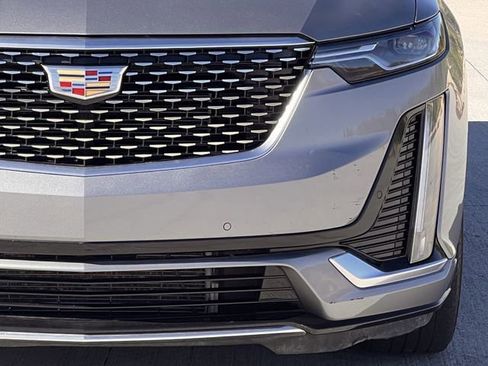 Certified 2023 Cadillac XT6 Premium Luxury image 11