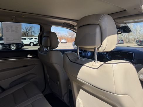 Used 2021 Jeep Grand Cherokee Overland image 18