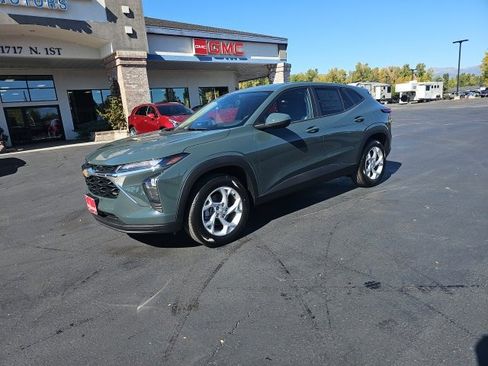 New 2026 Chevrolet Trax LS w/ LS Convenience Package image 40