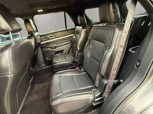 Used 2018 Ford Explorer Sport w/ Equipment Group 401A AWD/4WD image 12