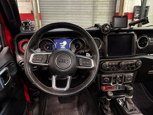 Used 2021 Jeep Wrangler Unlimited Rubicon w/ Trailer Tow Package image 16