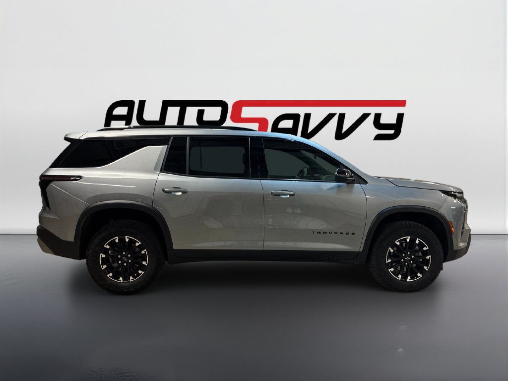 Used 2026 Chevrolet Traverse Z71 AWD/4WD image 4