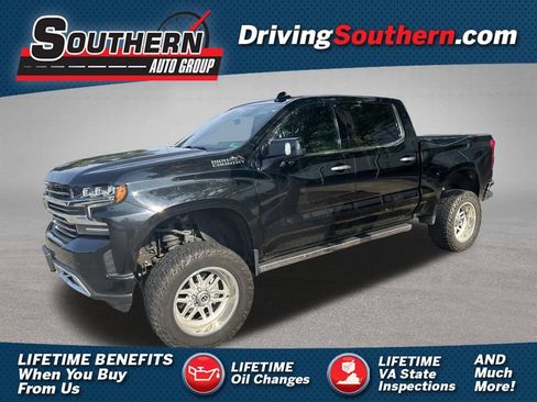 Used 2022 Chevrolet Silverado 1500 High Country w/ Technology Package AWD/4WD image 1