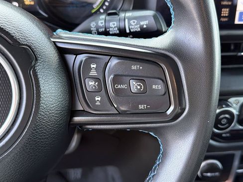 Used 2024 Jeep Wrangler Unlimited Rubicon 4xe AWD/4WD image 25