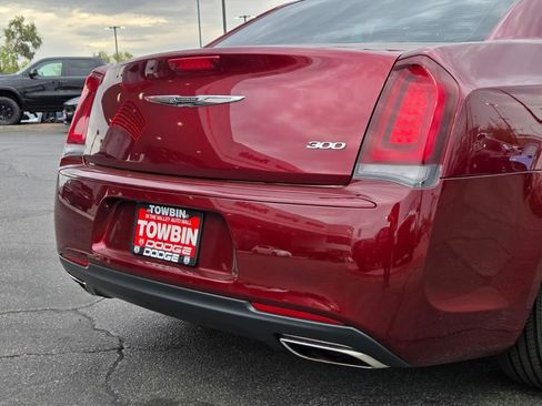 Used 2019 Chrysler 300 Touring w/ Sport Appearance Package RWD image 5