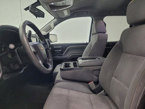 Used 2017 Chevrolet Silverado 1500 Custom w/ Custom Convenience Package RWD image 17