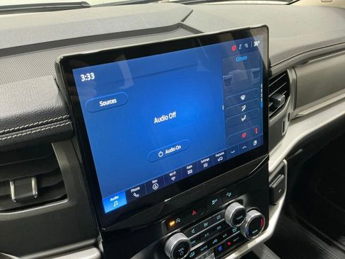 Used 2024 Ford Expedition XLT image 14