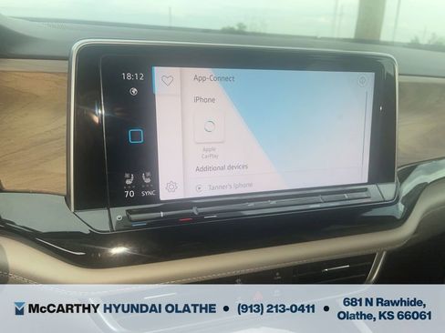 Used 2024 Volkswagen Atlas SE w/ Panoramic Sunroof Package AWD/4WD image 6