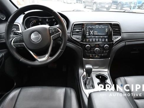 Used 2022 Jeep Grand Cherokee Limited w/ Trailer Tow Group IV image 13