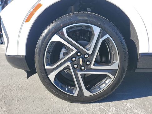 New 2026 Chevrolet Equinox EV LT image 6