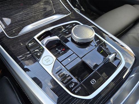 New 2026 BMW X5 xDrive50e w/ M Sport Package image 23