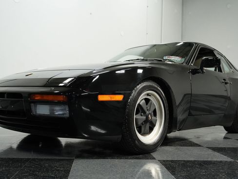 Used 1986 Porsche 944 Turbo image 19