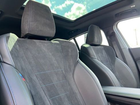 Used 2025 BMW X2 M35i image 17