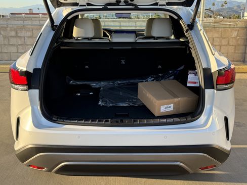 New 2026 Lexus RX 450h RX 450h+ Luxury image 13