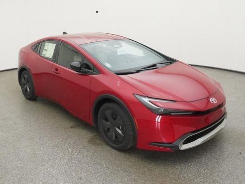 New 2026 Toyota Prius SE image 13