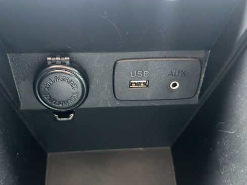 Used 2018 Subaru Impreza 2.0i AWD/4WD image 22