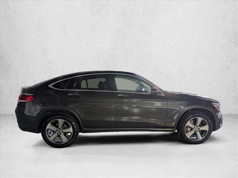 Used 2023 Mercedes-Benz GLC 300 4MATIC Coupe image 4
