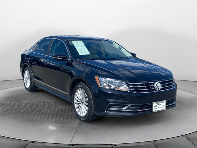 Used 2017 Volkswagen Passat 1.8T SE FWD image 7