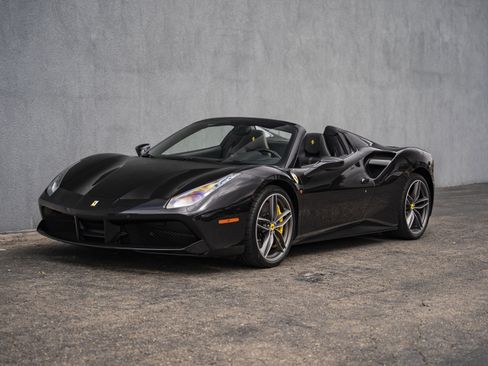 Certified 2017 Ferrari 488 Spider RWD image 1