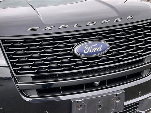 Used 2018 Ford Explorer Sport image 35