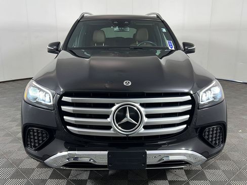 Certified 2025 Mercedes-Benz GLS 450 4MATIC image 24