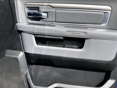 Used 2017 RAM 1500 Big Horn AWD/4WD image 23