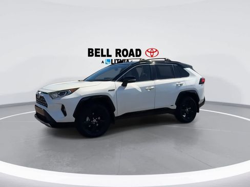 Used 2020 Toyota RAV4 XSE image 8