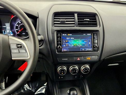 Used 2024 Mitsubishi Outlander Sport ES AWD/4WD image 17