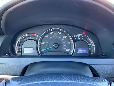 Used 2012 Toyota Camry XLE image 25