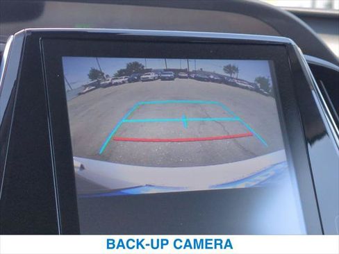 Used 2019 Toyota Prius Prime Premium w/ Carpet Mat Package FWD image 18